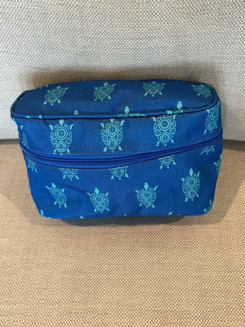 Vera Bradley Marine Blue Turtle Waterproof Travel Organizer